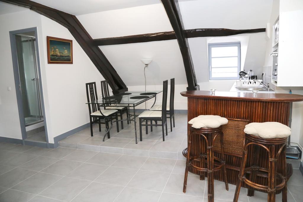 Appartement De Charme Онфльор Стая снимка